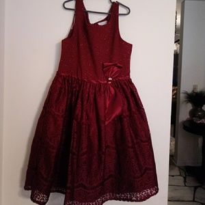 Girls dress. Dress has never been worn
